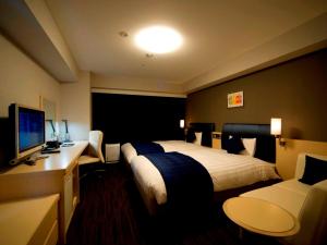 Daiwa Roynet Hotel Shin-Yokohama - Nearby Attractions