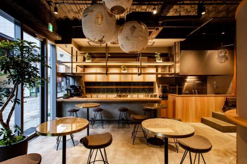 Eph TAKAYAMA - Guest Experience