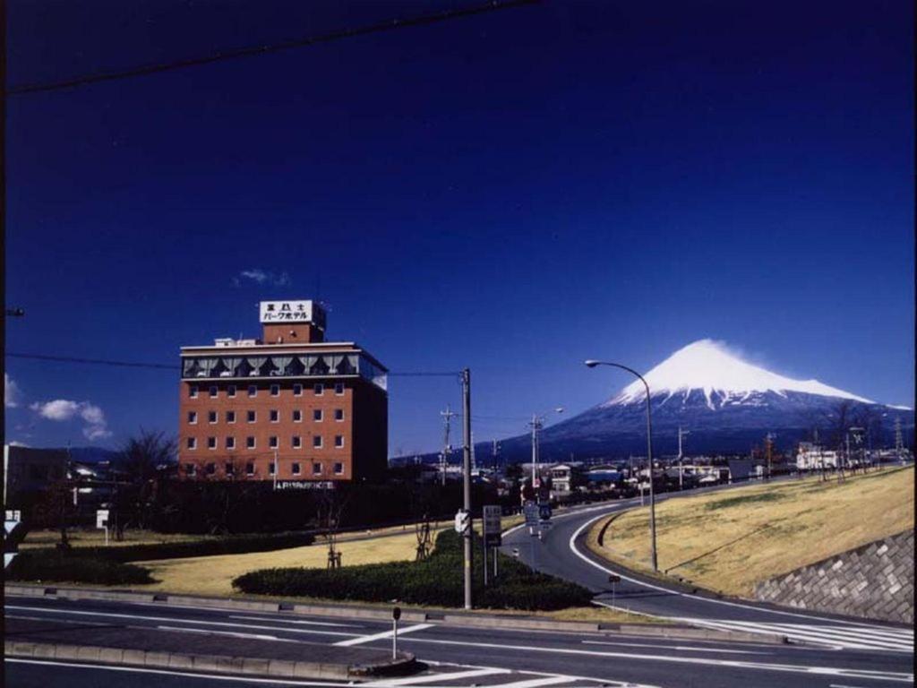 Fuji Park Hotel - Ratings and Reviews
