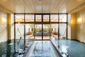 Fujikawaguchiko Resort Hotel - Room Features and Accommodations