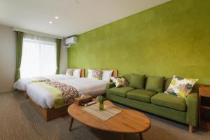 GRAND BASE Mojiko - Amenities and Room Features