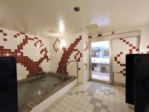 Green Rich Hotel Kobe Sannomiya (Artificial Hot Spring Futamata Yunohana) - Location and Accessibility