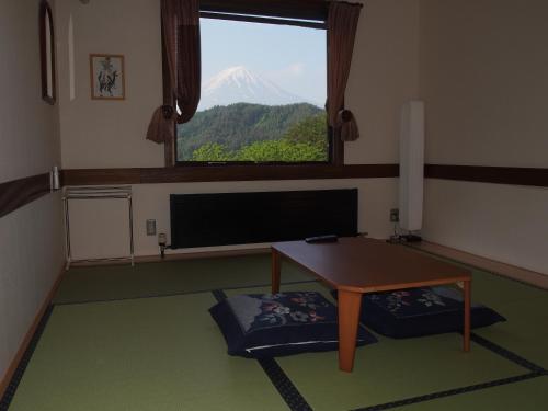 Guesthouse Sakuya - Overview and Location