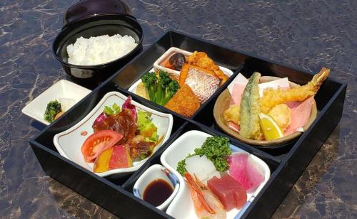 Hiroshima Diamond Hotel - Dining and Beverages