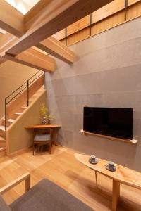 Hotel Kanazawa Zoushi - Overview and Location