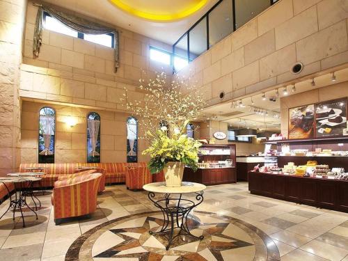 Hotel Piena Kobe - Facilities and Services