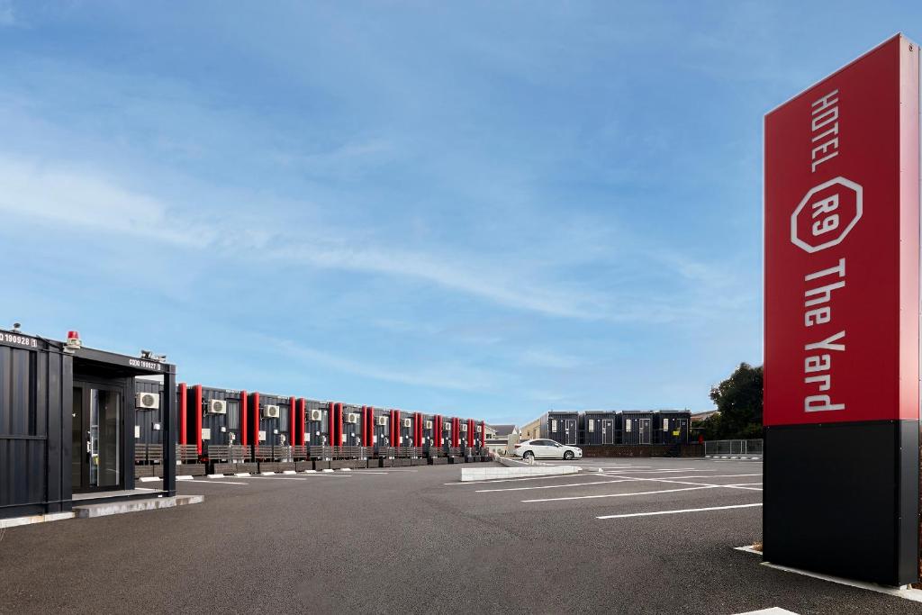 HOTEL R9 The Yard Taketoyo Review