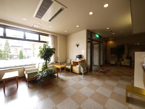 Hotel Route-Inn Court Minami Matsumoto - Accommodation Options