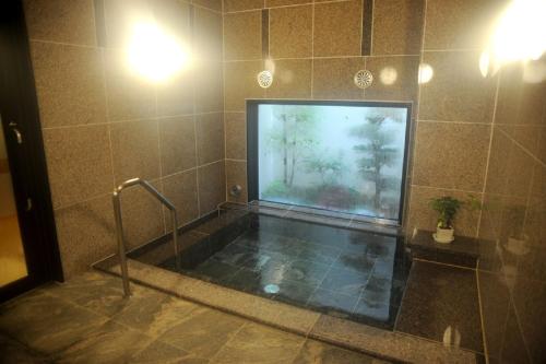 Hotel Route-Inn Ena - Guest Services and Policies