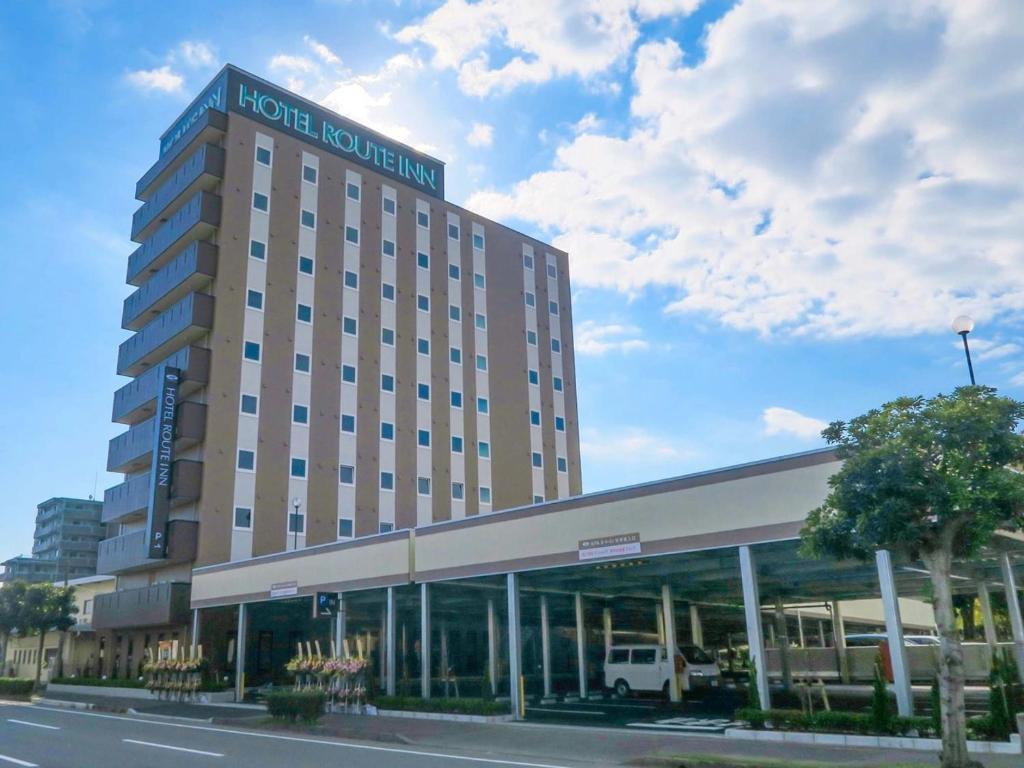 Hotel Route-Inn Fuji Chuo Park East - Rooms and Amenities