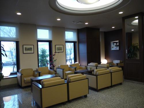 Hotel Route-Inn Gifuhashima Ekimae - Guest Feedback and Ratings