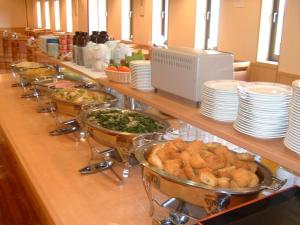 Hotel Route-Inn Nagaoka Ekimae - Room Types and Features