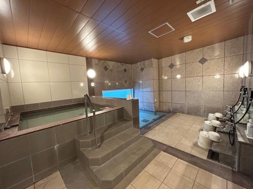 Hotel Route-Inn Nagoya Sakae - Dining Options