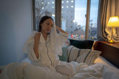 Hotel Trim - Hotel Overview and Location