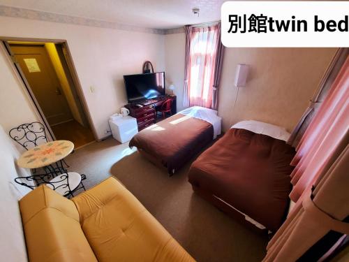 Ikoi Guesthouse Review: Comfort and Value - Convenient Location