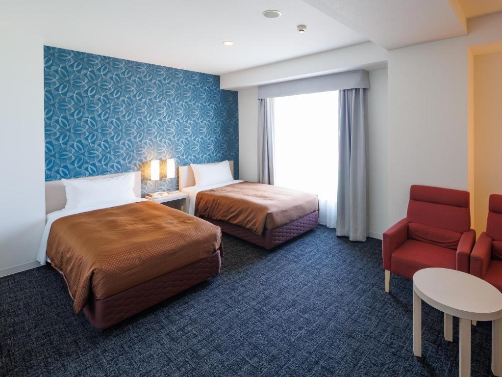J Hotel Rinku Review