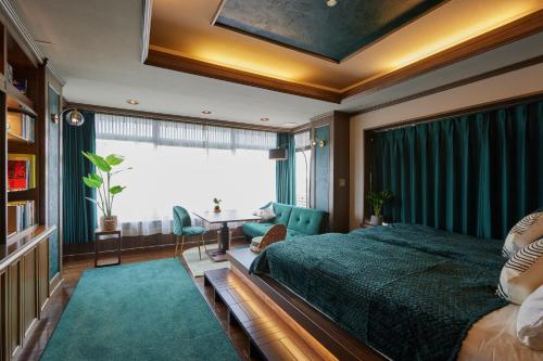 Kamakura Komachi The Big Buddha Holiday Hotel Kamakura - Spacious and Well-Appointed Accommodations