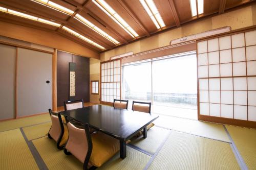 Kawagoe Prince Hotel - Staff Friendliness and Assistance