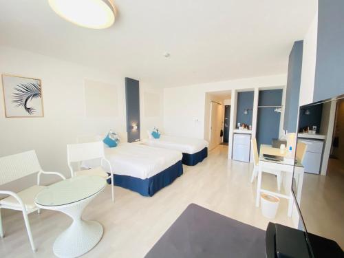 Lalamare Kouri - Available Amenities and Services