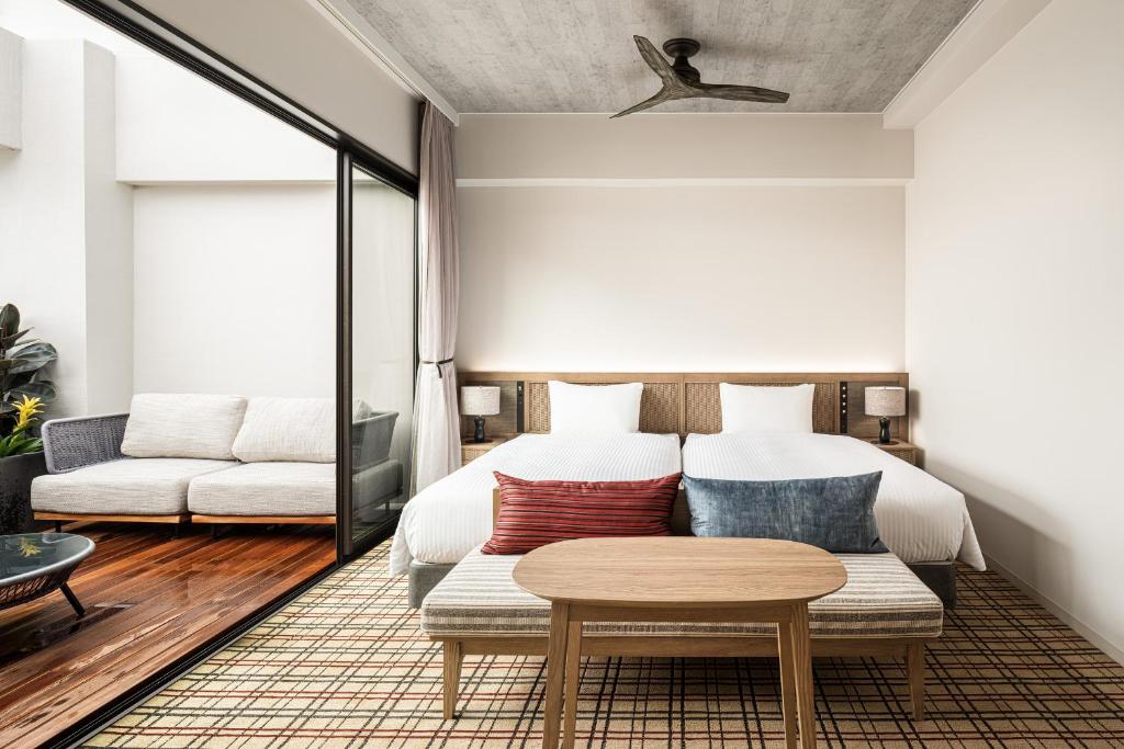 Nest Hotel Naha Kumoji - Hotel Overview and Location