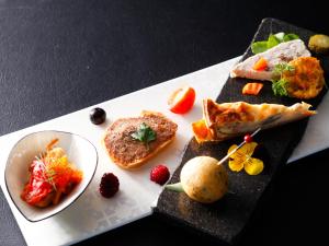 Shimahana - Dining Options