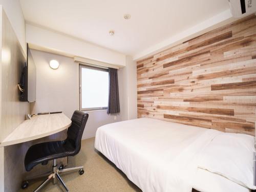 Super Hotel Chiba Ekimae - In-Room Amenities