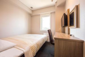 Super Hotel Totsuka Station East Exit - Guest Room Features