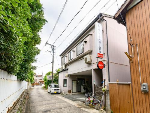 Tabist Tatsumi Business Hotel Matsusaka - Location and Accessibility