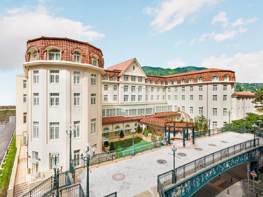 Takarazuka Hotel - Room Types and Features