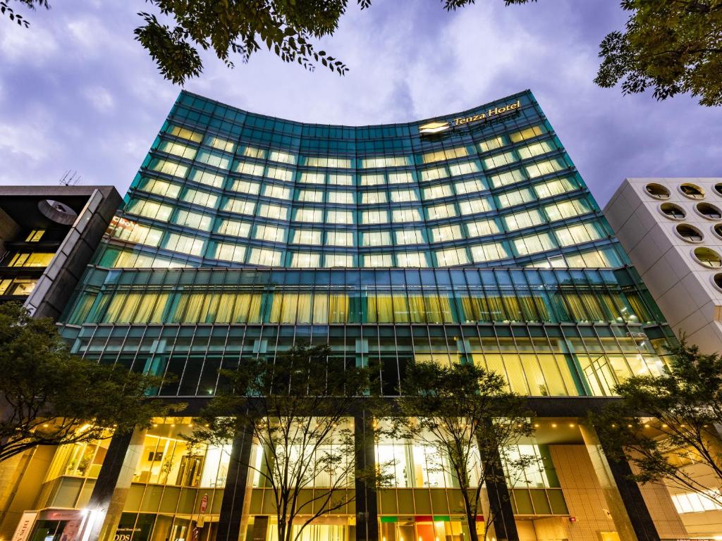 Tenza Hotel at Hakata Station - Amenities and Services
