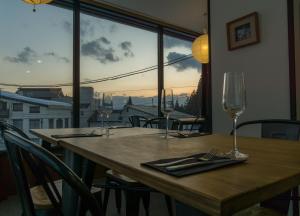 The Schneider Hotel - Location and Accessibility