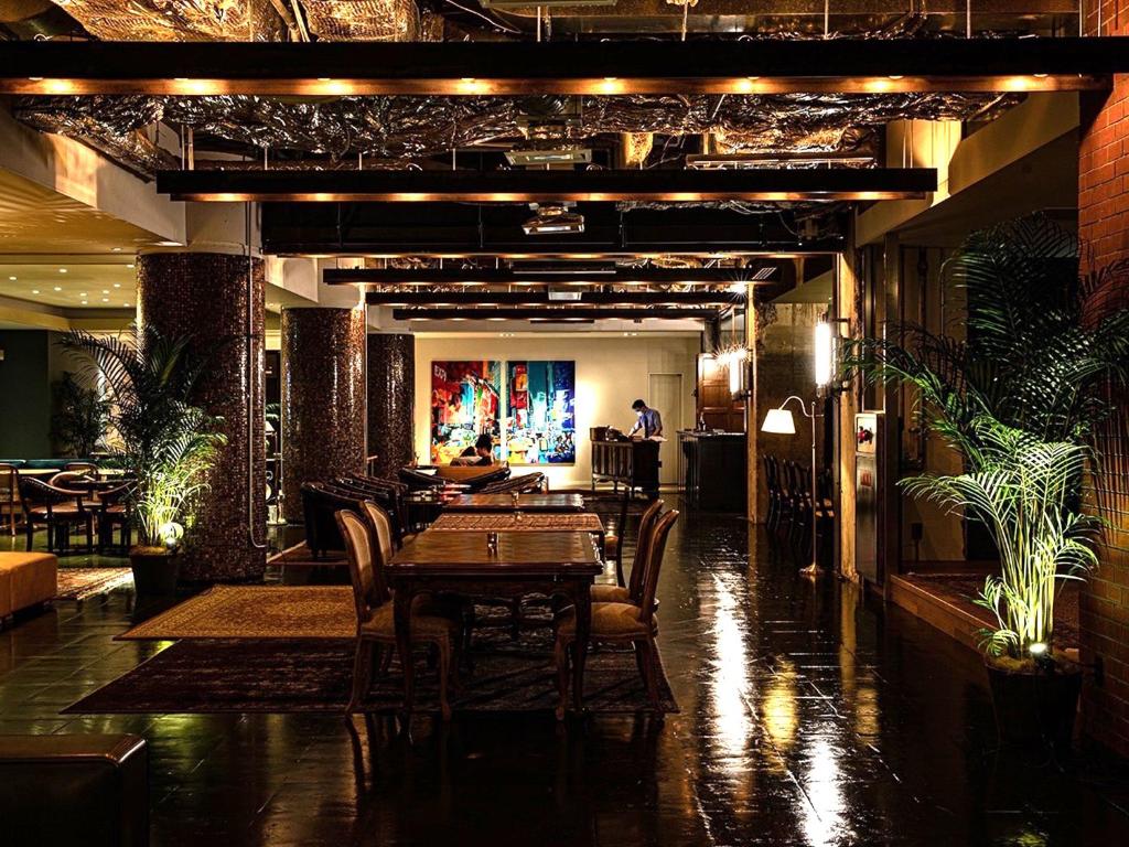 THE STEEL HOUSE - Good To Know