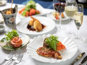 Tsugaike Hill Top Terrace - Skiing and Hiking Activities