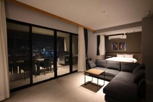 Yukureba Maezaki Hotel - Amenities and Features