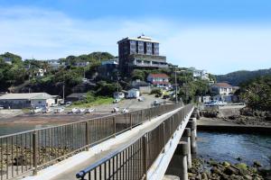 A 1-Minute Walk to Ebisu Island, a Spacious Guesthouse With Free Parking and Available Hot Spring Services - Tattoo Policy