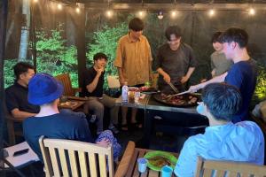 A Wooden Bridge, the Wind of the Pine Trees, and the Autumn Flowers of the Sun's Light and Snow Moon - Frequently Asked Questions