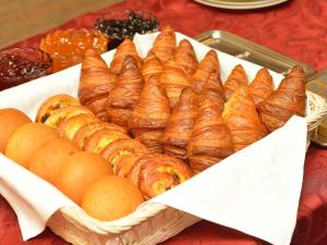 Ark Hotel Royal Fukuoka Tenjin -ROUTE INN HOTELS- - Frequently Asked Questions