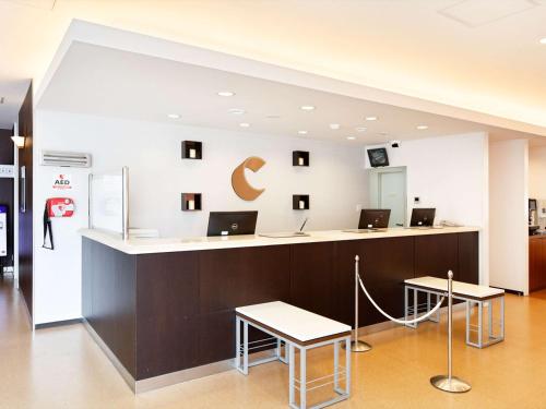 Comfort Hotel Himeji - Amenities and Services