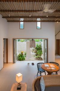 Coral Trap Island - Frequently Asked Questions