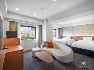 Daiwa Roynet Hotel Yokohama Park - Parking and Accessibility