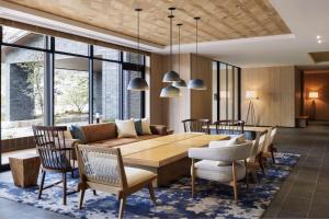 Fairfield by Marriott Hiroshima Sera - Concierge and Dining Options