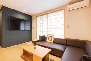 GRAND BASE Hakata Gofuku - House Rules and Policies