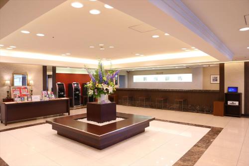 Hotel Hokke Club Hiroshima - Proximity to Attractions