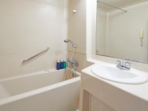 Hotel Nikko Narita - Room Amenities and Features