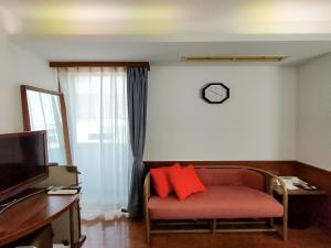 HOTEL POSH - Hotel Policies and Rules