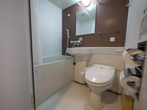 Hotel Route-Inn Kitamatsudo Ekimae - Parking and Transportation