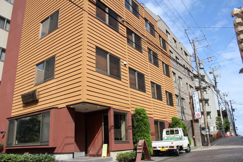 Hotel Saika Review