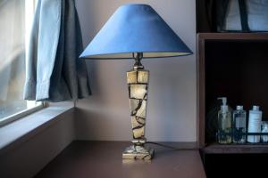 Hotel Trim - Policies and Check-in/Check-out