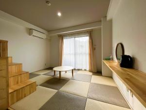IshiuchiBASE - Guest Services