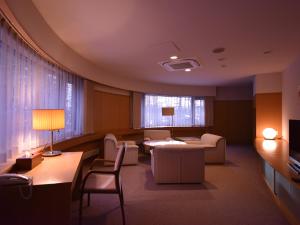 KARUIZAWA CLUB OF ART - Ratings and Reviews